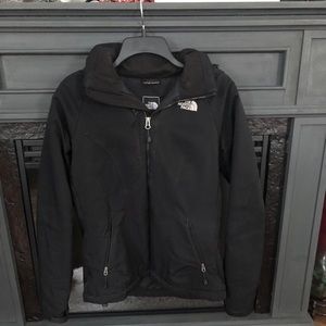 Women’s north face winter jacket size small